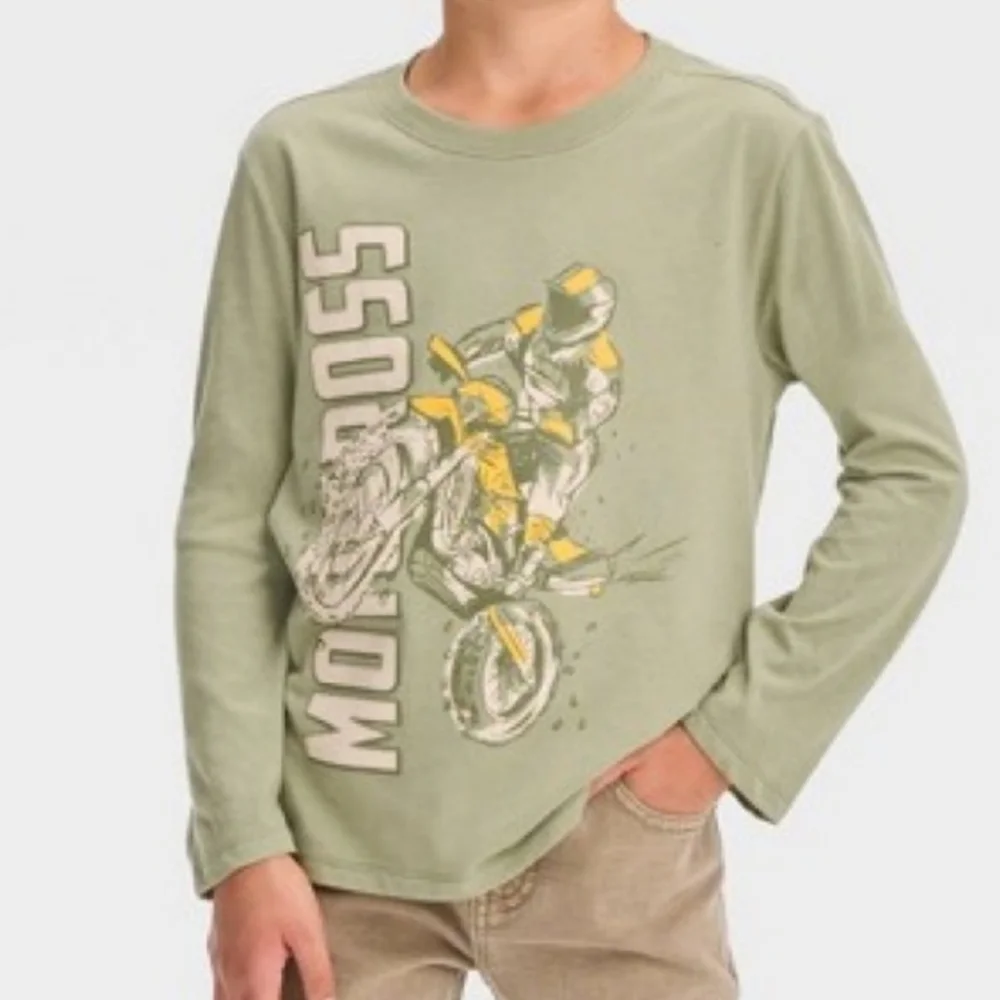 ❤️10/$40 New boys long sleeved shirt